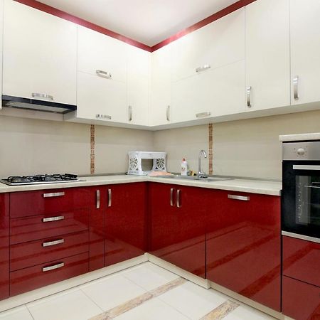 3 Bedroom Apartment Near Republic Square Jerevan Exteriör bild