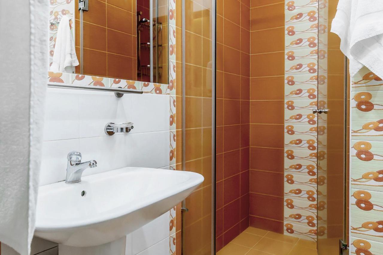 3 Bedroom Apartment Near Republic Square Jerevan Exteriör bild