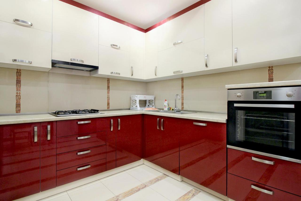 3 Bedroom Apartment Near Republic Square Jerevan Exteriör bild
